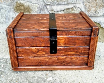 large keepsake box , reclaimed wood box , storage box , organizer box  , rustic memory box made in Italy