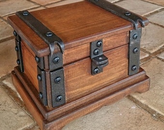 wood jewelry box , rustic wood watch box reclaimed wood handmade in Italy