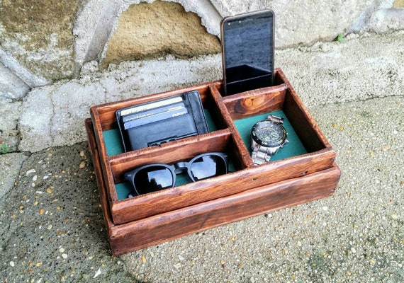 Svuotatasche in legno datato rigenerato , scatola in legno con vassoio  portaoggetti , portagioielli rustico made in Italy -  Italia