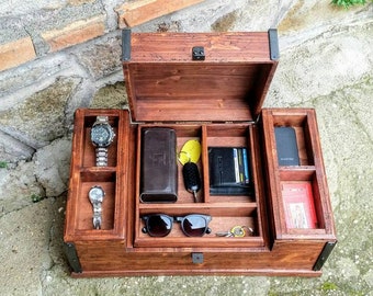 large valet box made in Italy , precious wdding gift  , high quality keepsake box with trays , reclaimed wood box for watches ad jewelry
