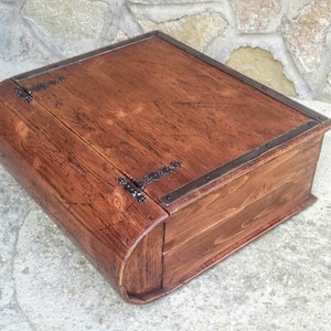 Bible box  , antique box for book , jewelry box  , reclaimed wood  box , keepsake box made in Italy
