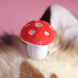 Fursuit Prop Mushroom - Fursuit Toadstool Hairclip - Furry Food Prop  - Plush Fursuit Accessoiries - Fursuit Jewelry - Minky Fursuit Props