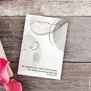 El hombre justo camina en su integridad Tarjeta de felicitación cristiana abstracta - Proverbios 20:7 - Tarjeta en blanco - Tarjeta personalizada