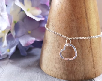 Sterling Silver Heart Bracelet, Silver Heart Bracelet, Hammered Silver Heart, Dainty Heart Bracelet, Hammered Heart Bracelet, Chain Bracelet