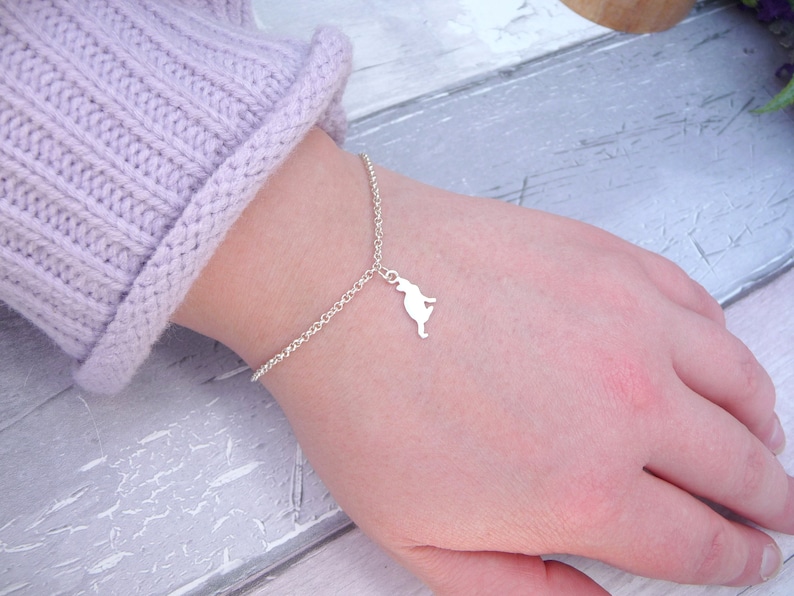Sterling Silver Cat Jewellery Gift For Her Cat Jewellery Silver Cat Bracelet Pretty Kitty Bracelet Tiny Cat Bracelet Cat Lover Gift