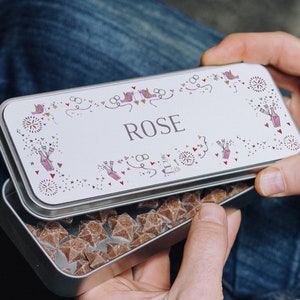 Celebration Wreath Tin