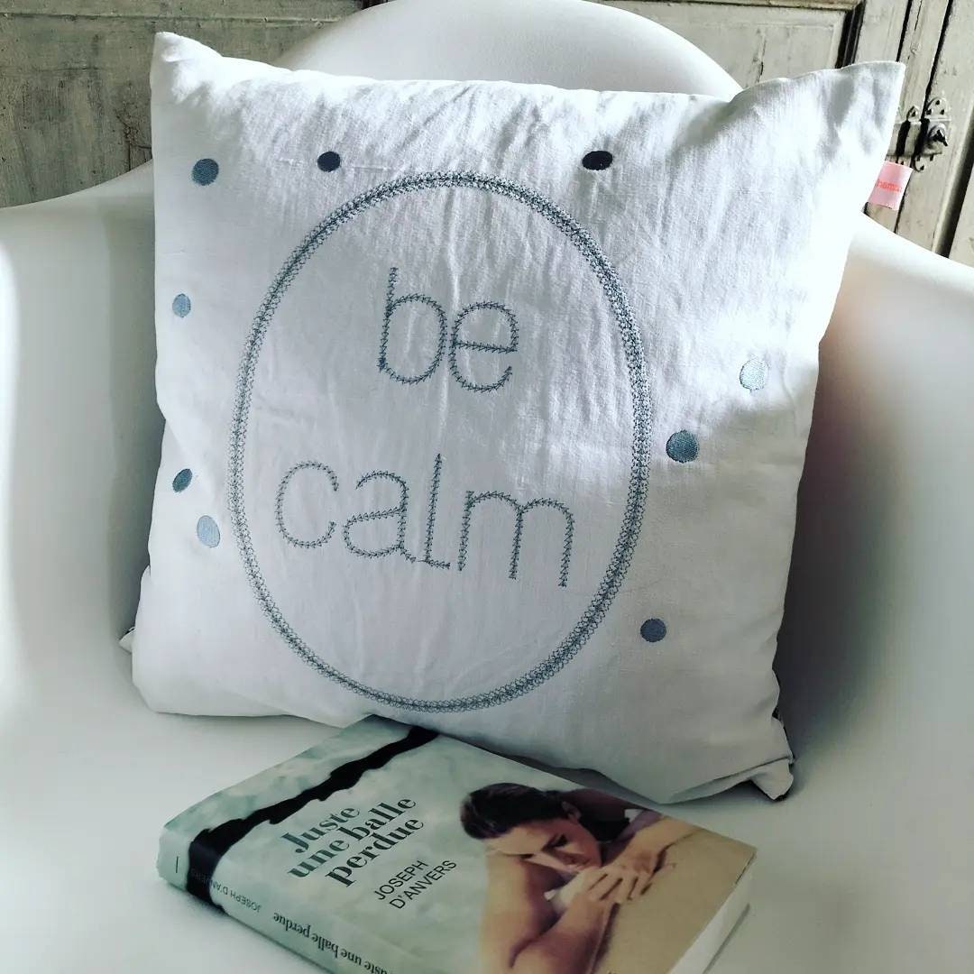 Coussin Brodé Be Calm