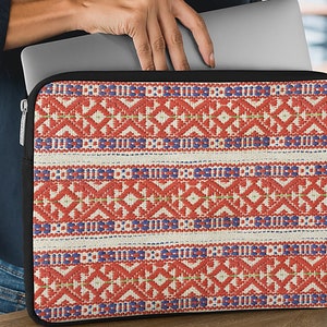 Estonian Laptop Sleeve / Belt Design - Mare / 13 inch, 15 inch / 100% neoprene