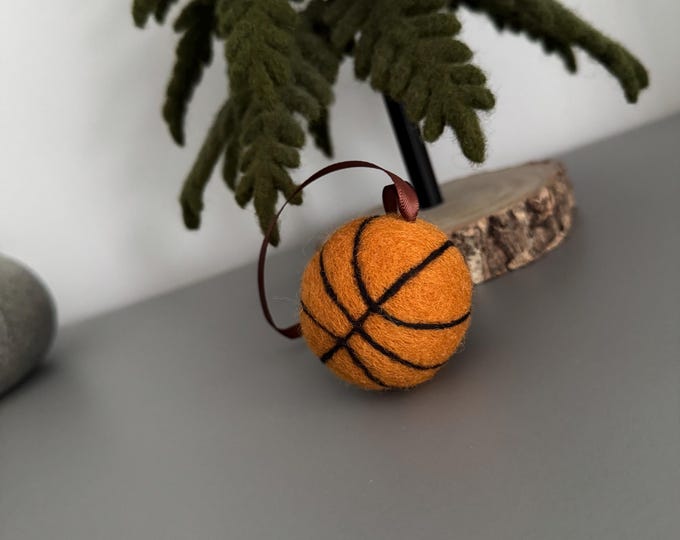 Needle Felted Basketball, Basketball Decoration, Hanging Decorations, Basketball, Sports Gift, Ball Sports, Christmas Decorations