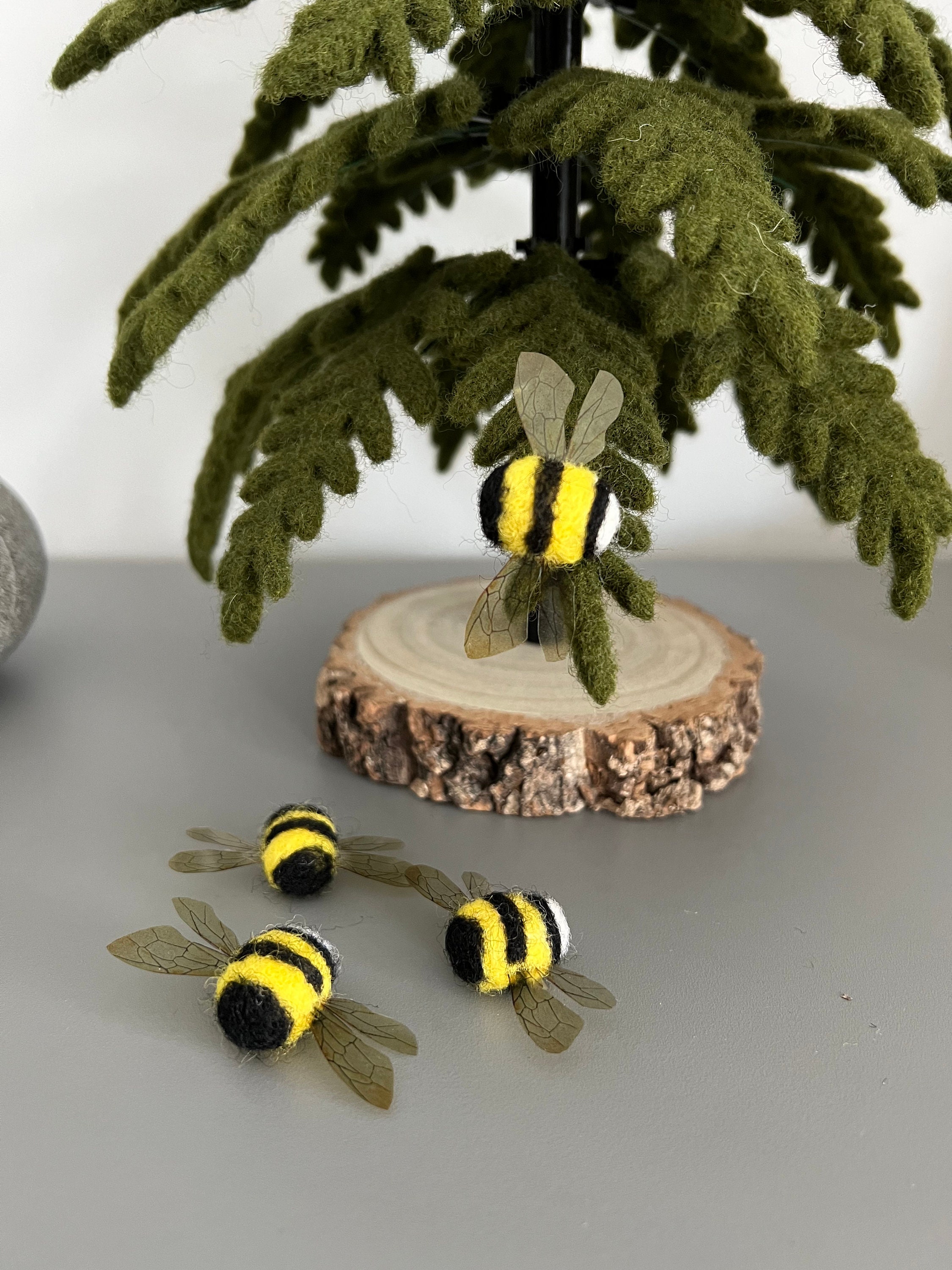 Spring Landscape Needle Felting Kit – The Felted Bee