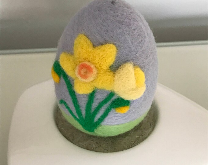 Needle Felted Egg, Easter Decoration, Spring Decoration, Tree Decoration.