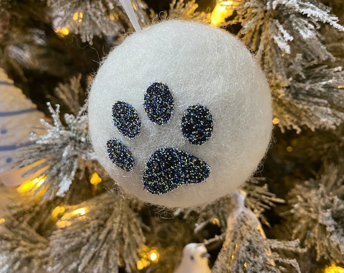 Crystal Paw Print Wool Decoration, Hanging Decorations, Car Decor, Pet Memorial Gift, Christmas Decoration