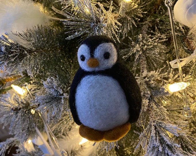 Needle Felted Penguin, Penguin Sculpture, Hanging Decorations, Christmas Decoration, Pocket Hug Gift, Photography Prop