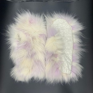 mittens/ gloves/ fox fur