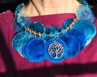 blue shell mermaid collar
