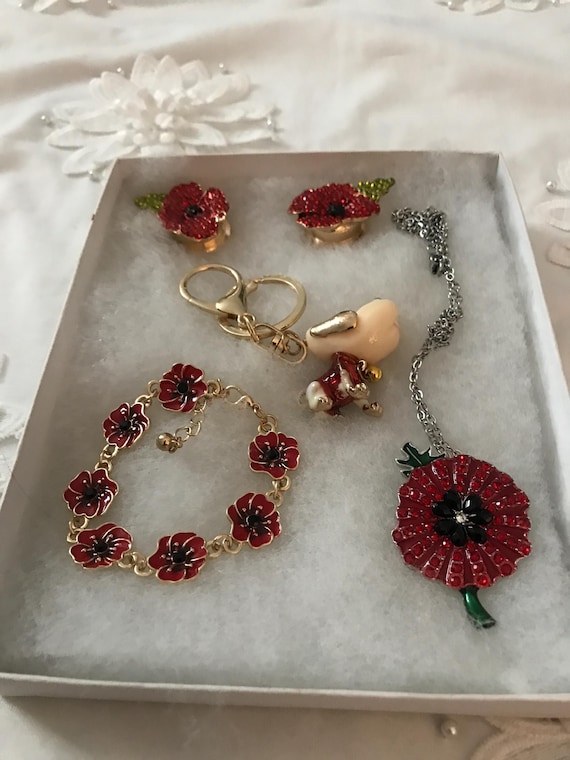Let not for get poppy jewelry lot H8