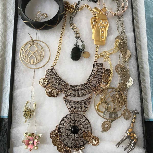Vintage jewelry lot k