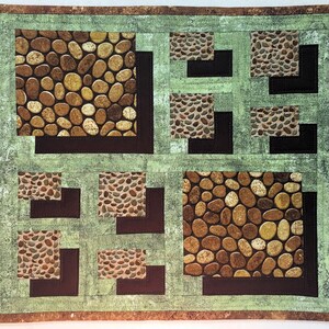 Pebbles in the Pond Pattern - Table Runner, wall hanging PDF Pattern for download