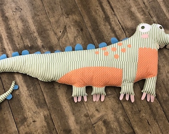 pupazzo-cuscino 100% tessuto vintage riciclato THELOVELYCAIMAN