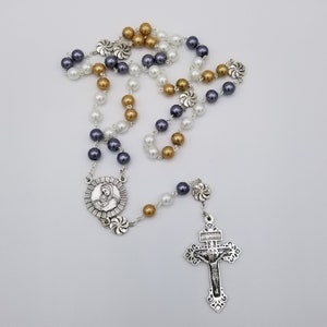Dark Gray / White / Gold Madonna and Child Rosary