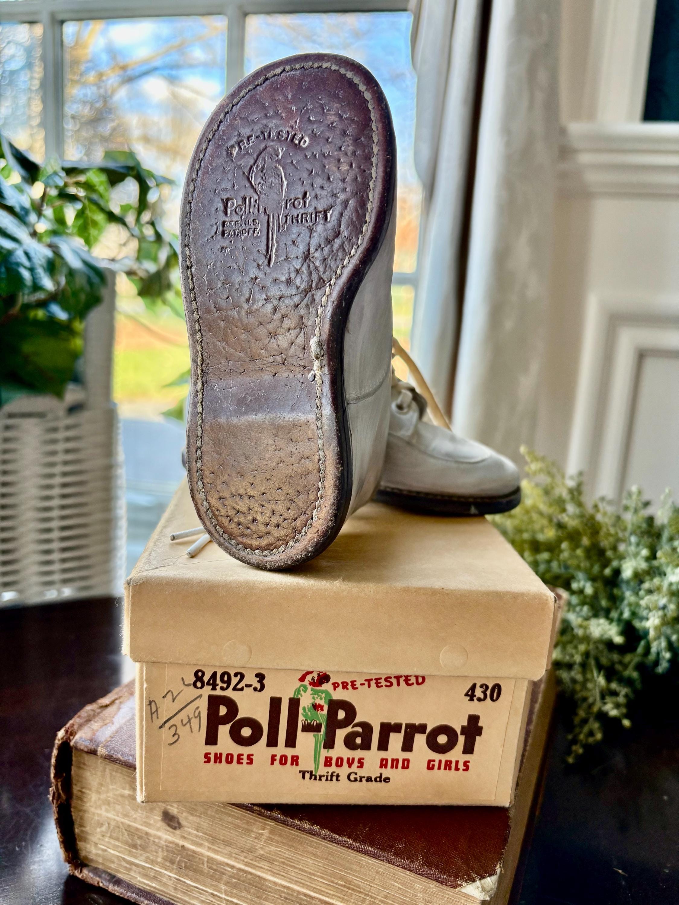 1950s Poll-parrot Baby Shoes: White Leather Blucher in Original