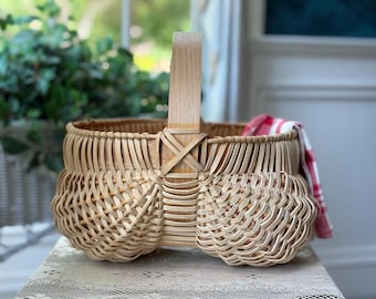 Vintage Oak Buttocks Basket, Farmhouse Egg Gathering Decor