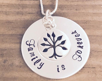 Family Tree Necklace/Family is Forever Necklace/Family Tree Charm/Mother's Necklace/Grandmother's Necklace/Tree of Life Pendant/Gift for Her