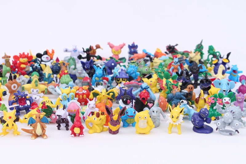 Lot de 24 mini-figurines Pokemon 2 à 3 cm