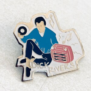 VINTAGE ROCK N ROLL DRUM SET MUSIC INSTRUMENT COLLECTIBLE ENAMEL PIN L@@K RARE VINTAGE ROCK N ROLL DRUM SET MUSIC INSTRUMENT COLLECTIBLE ENAMEL PIN L@@K RARE