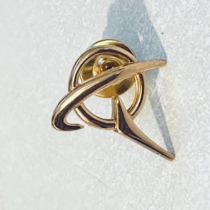 Vintage BOEING Logo Airplane Pin, Enamel Pin, Lapel, Hat Pin, plane, aviation