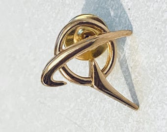 Vintage BOEING Logo Airplane Pin, Enamel Pin, Lapel, Hat Pin, plane, aviation
