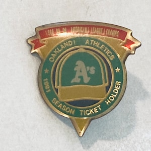 Vintage OAKLAND A'S 1991 Saison-Kartenhalter Anstecknadel, Emaille Pin, Pinback, Hutnadel, MLB, Reggie Jackson, Catfish Hunter