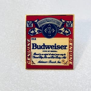 Vintage BUDWEISER Logo Beer Bottle Lapel Pin, Enamel Pin, Pinback, Bartender Pin, Label, 80s, 90s