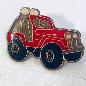 Vintage JEEP WRANGLER Red Automobile Lapel Pin, Enamel Pin, Pinback, Hat Pin, Classic Car, Truck, Mustang, 70s, 80s, Chevy, USA