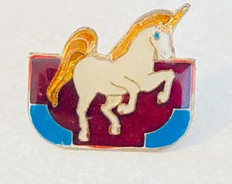 Vintage UNICORN Rainbow Enamel Pin, Lapel, Hat, Pinback, Kawaii, Fantasy, Pegasus, 70s, 80s