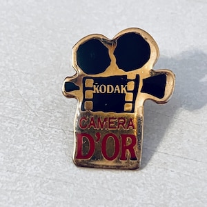 Vintage KODAK MOVIE CAMERA Lapel Pin, Enamel Pin, Pin back, Hat Pin, Film, Universal, Hollywood, Sundance, Cannes D&#39;or