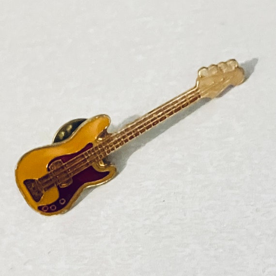 Vintage FENDER JAZZ BASS Electric Guitar Lapel Pin