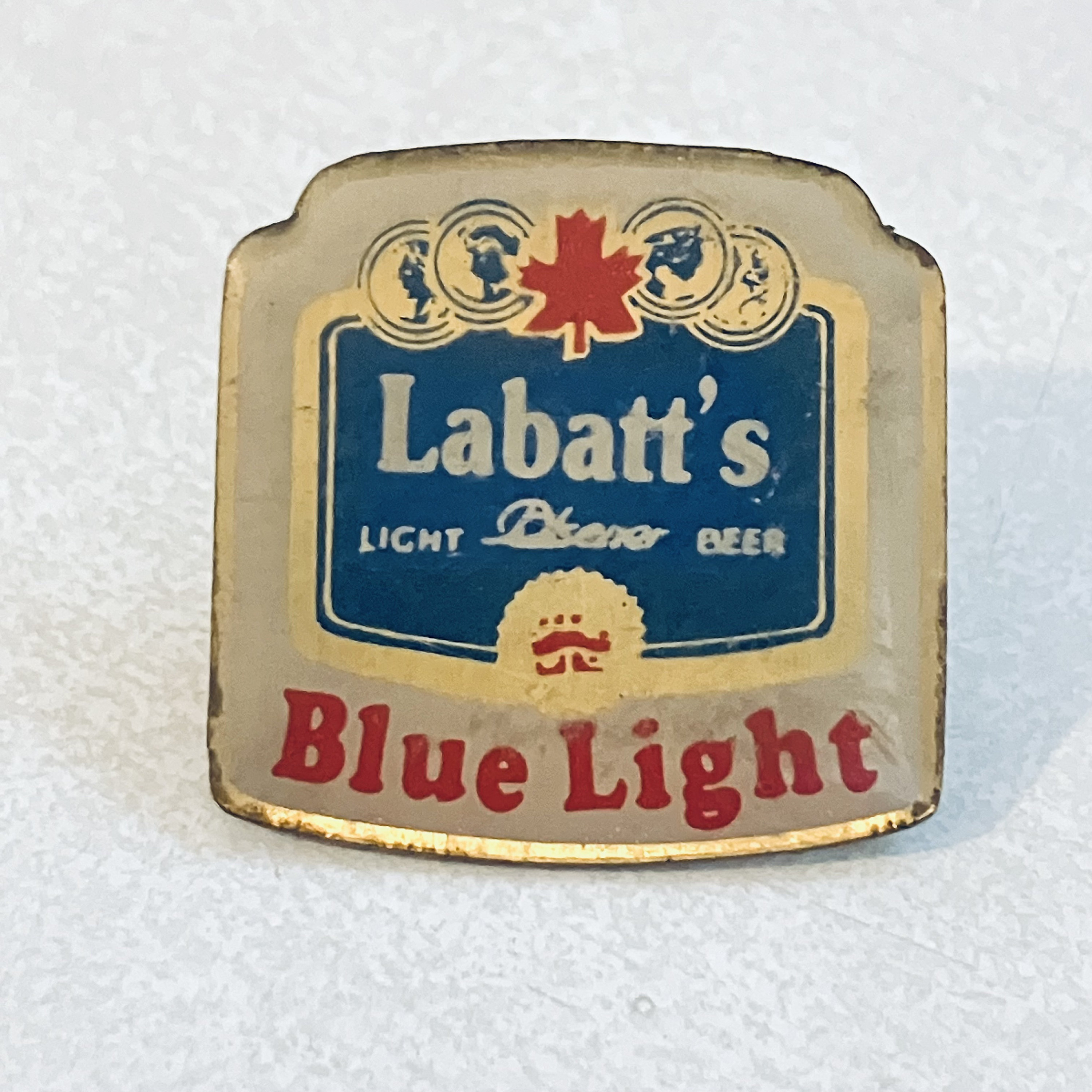 近藤 Labatt's ラバッツ カナダ ビール ビンテージ ペンホルダー Vintage LABATT'S Blue Light Beer Logo Lapel Pin, Enamel Pin