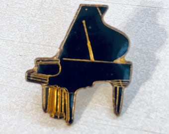 Vintage GROTE PIANO-reversspeld, geëmailleerde speld, hoed, Piano Man, Yamaha