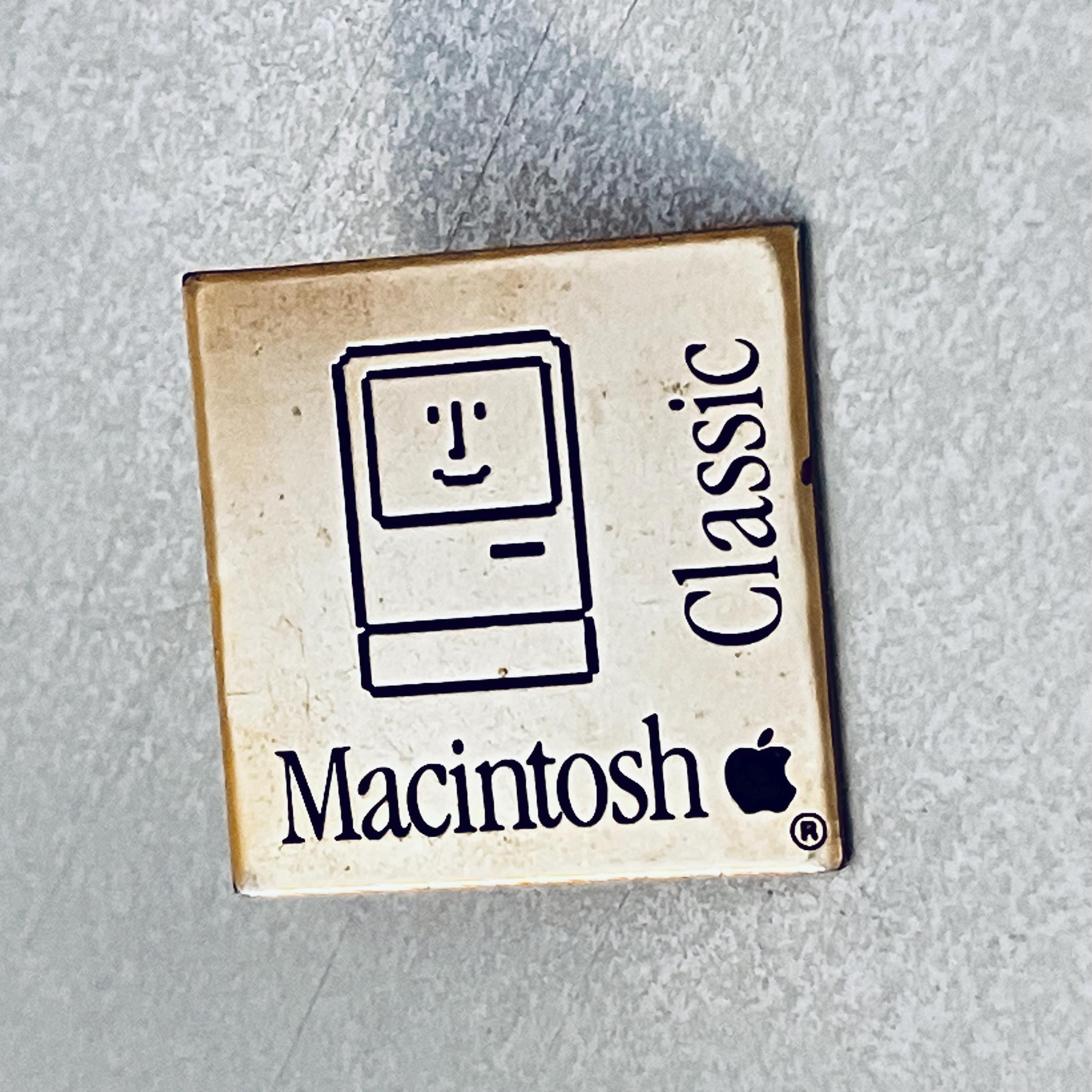 Vintage Rare MACINTOSH APPLE Computer Emaille Pin, Pinback, Hutnadel, 90er Jahre, Nintendo, iMac, Microsoft, Sega, Classic, 80er Jahre