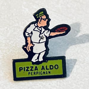 Vintage PIZZA CHEF Lapel Pin, Enamel Pin, Pinback, Hat Pin, 80s, Italian, Italy, Pizza Aldo, Cook, Perpignan