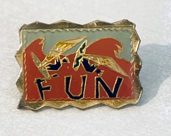 Vintage FUN Wind Surfer Solapa Pin, Pin de esmalte, Pinback, Pin de sombrero, Surf, Tabla de surf, Hawaii, Playa, Rip Curl, California, 80s