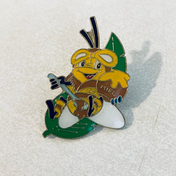 Vintage KELLOGG'S HONEY LOOPS Bee Lapel Pin, Enam… - image 1