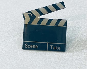 Vintage MOVIE Director Clapboard Lapel Pin, Enamel Pinback, Hat, 80s, Cinema, Film, Cannes Festival, Hollywood