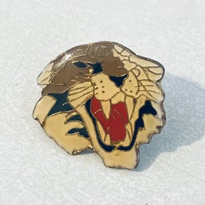 Vintage WILD TIGER Head Lapel Pin, Enamel Pin, Pinback, Hat Pin, Jungle, Africa, Zoo, King, Lion, Jaguar, Cheetah, 80s