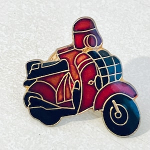 VINTAGE Red Scooter Lapel Pin, Enamel Pin, Pinback, Hat Pin, Lambretta, Ducati, Vespa
