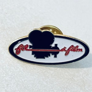 Vintage FIL A FILM French Lapel Pin, Enamel Pin, Pin back, Hat Pin, 90s, Cannes, Universal, Cahiers Cinema, France