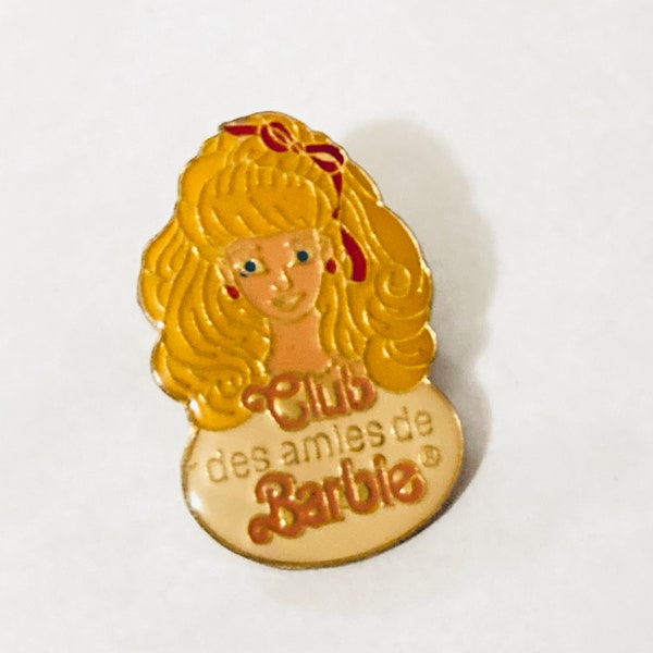 vintage CLUB BARBIE Doll Lapel Pin, Émail Pin, Pinback, Hat Pin, Valentine, Heart, Love, 80s, Jem, Betty Boop