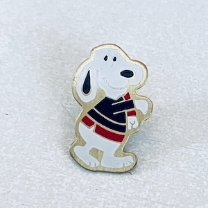 Vintage SNOOPY Cute Lapel Pin, Enamel Pin, Pinback, Hat Pin, Peanuts, Charlie Brown, Woodstock