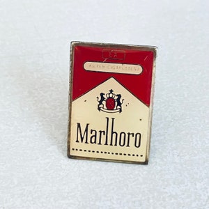 Vintage MARLBORO Pack Rote Zigaretten Anstecknadel, Emaille Pin, Pinback, 70er, 80er Jahre, Budweiser, Winston, Lucky Strike, Kamele